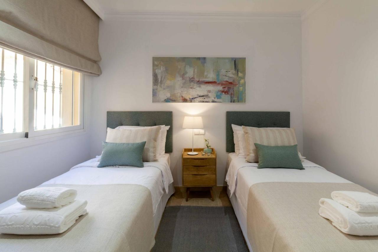 Mijas Costa Dolphin Views By Alfresco Stays El Faro المظهر الخارجي الصورة